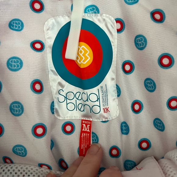 Snowboard Pants - Picture 7 of 10